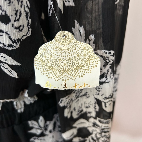 Altar'd State Black and White Long Sleeve Sundress New with tag! - Picture 4 of 11